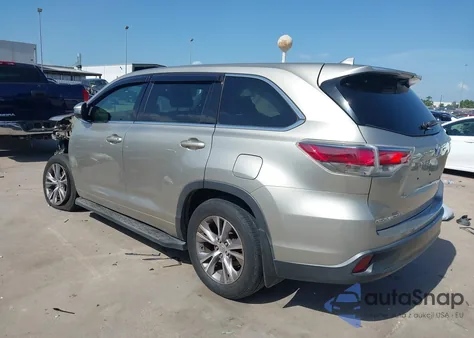2015 Toyota Highlander Le Plus V6 from USA, damaged, VIN 5TDBKRFH9FS163594